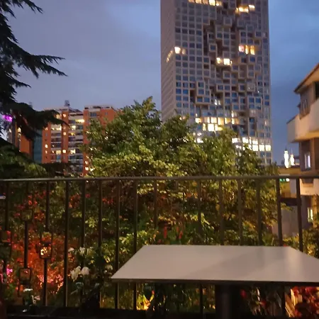 Mimoza's Apartment- In The Center Near The Pyramid Appartement